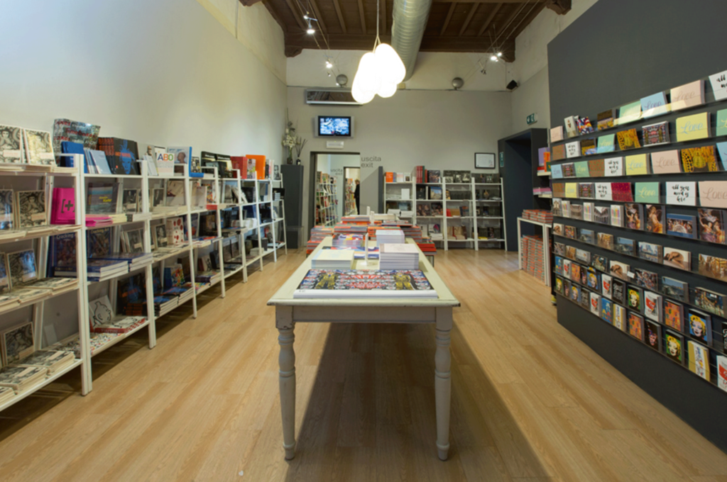 bookshop-gallerie-12